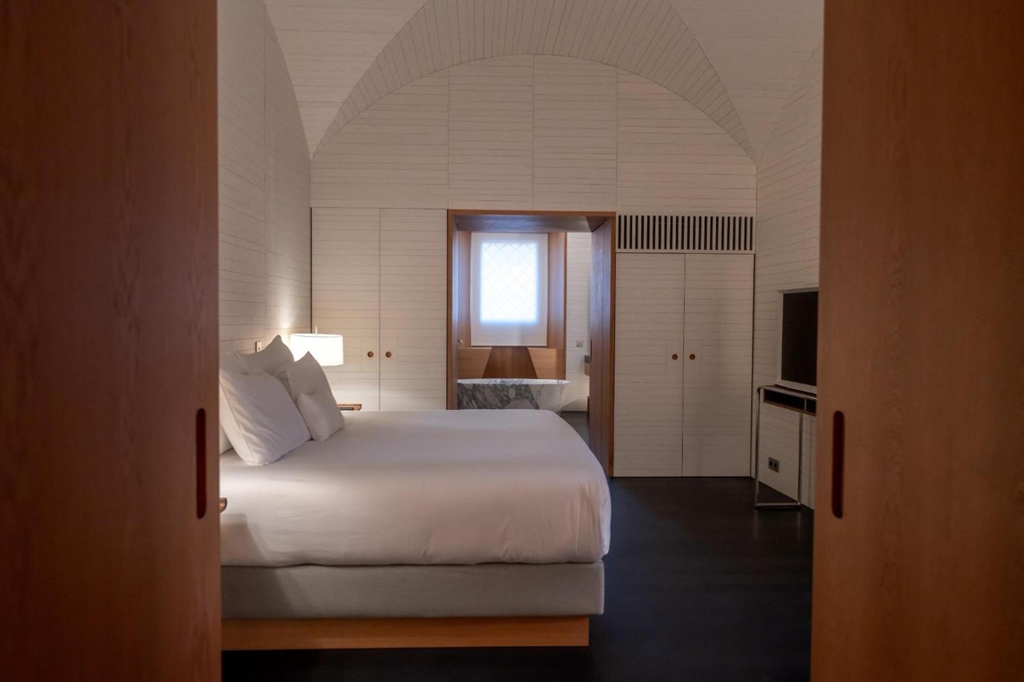 Atrio Hotell Caces Eksteriør bilde