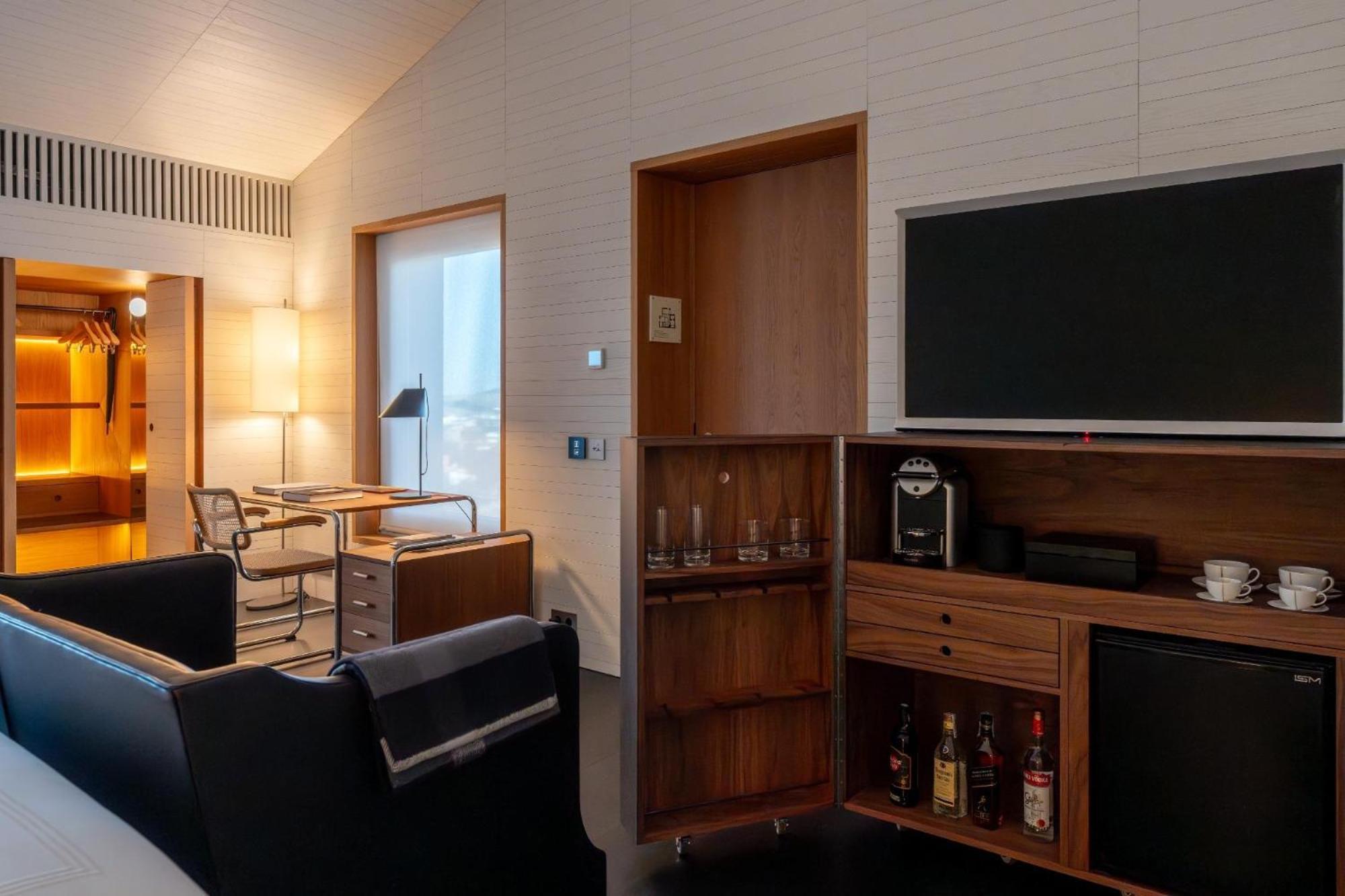 Atrio Hotell Caces Eksteriør bilde